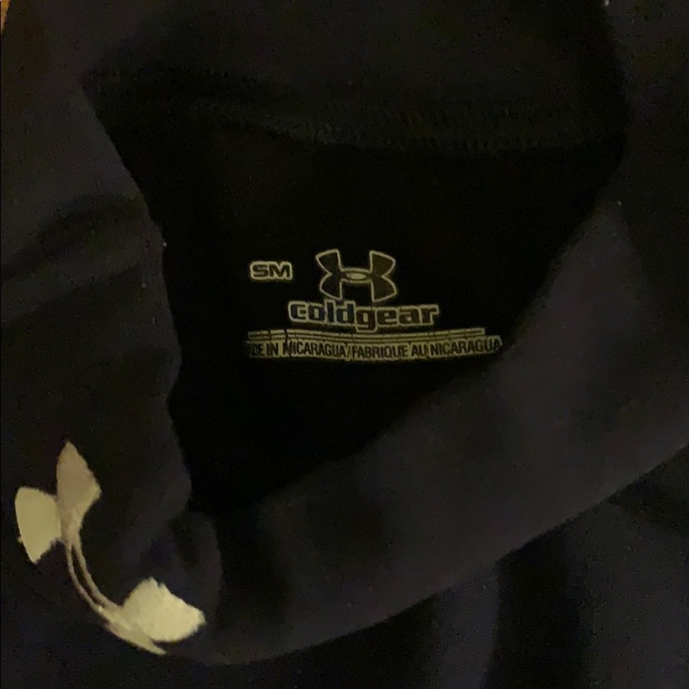 Under Armour Tops - Picture 4 of 5